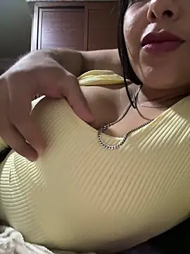 Snapshot of Valentinacouple chatting on March 27, 2026, 11:15 pm Valentinacouple online show from March 27, 2026, 11:15 pm