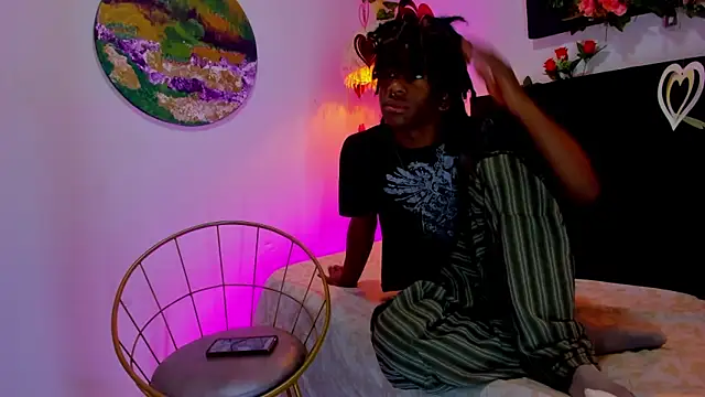 Snapshot of Mashall_lee chatting on February 19, 2026, 7:10 pm Mashall lee online show from February 19, 2026, 7:10 pm