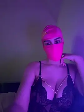 Esmeralda972 online show from February 17, 2026, 5:52 pm