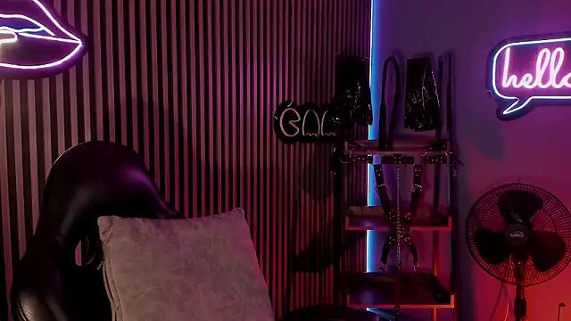 Maximoking26 online show from March 21, 2026, 12:48 am