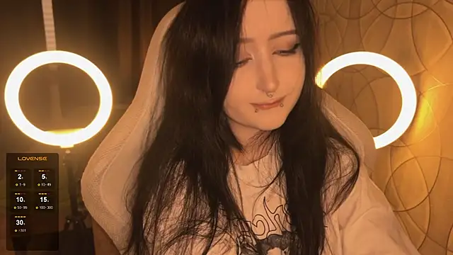 SinSpirits online show from June 19, 2026, 12:15 am