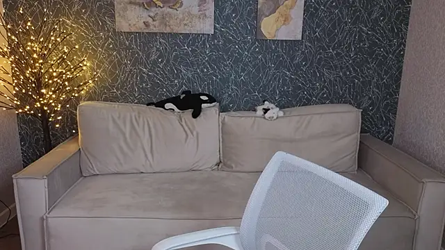 luna c0ra online show from March 11, 2026, 9:37 am