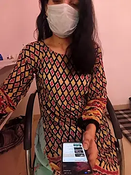 tanzum khan3202 online show from April 17, 2026, 7:55 am