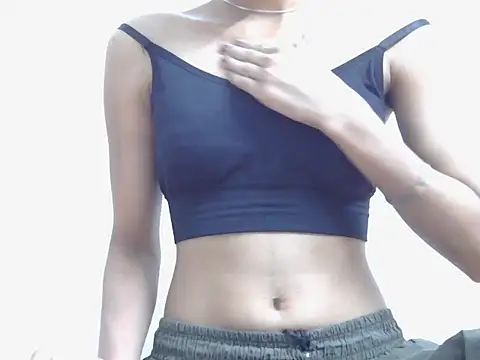 Snapshot of liliy_00 chatting on February 25, 2026, 6:06 pm liliy 00 online show from February 25, 2026, 6:06 pm