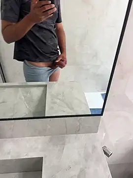 Snapshot of twink231 chatting on April 12, 2026, 3:28 pm twink231 online show from April 12, 2026, 3:28 pm