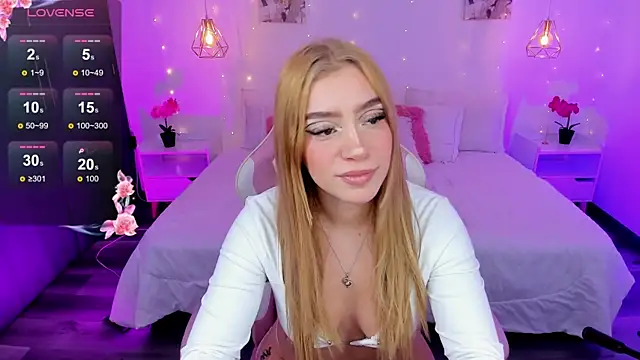 Emma softt online show from March 31, 2026, 4:35 am