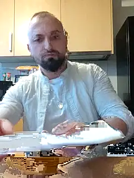 kingu92 online show from May 5, 2026, 6:38 pm