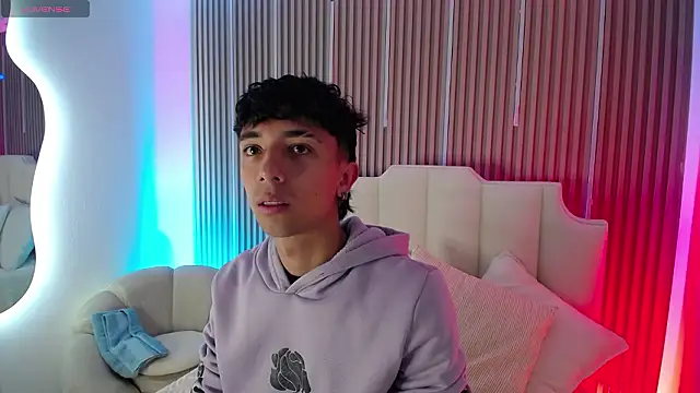 Aiden Rivers  online show from March 3, 2026, 12:44 pm