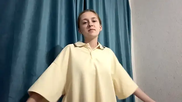 Snapshot of StaticBliss chatting on February 22, 2026, 1:18 am StaticBliss online show from February 22, 2026, 1:18 am