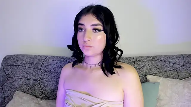 Kattengel  online show from April 13, 2026, 11:43 pm