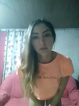 Larinhacat online show from February 22, 2026, 10:30 pm