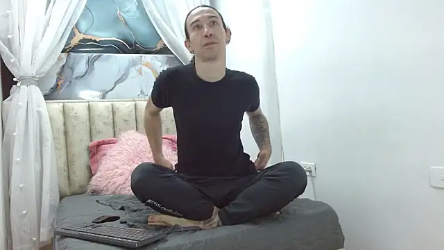 Dilan Lust online show from February 23, 2026, 12:35 pm