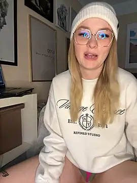 Snapshot of melanieTesss chatting on March 29, 2026, 11:21 am melanieTesss online show from March 29, 2026, 11:21 am