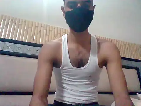 Snapshot of striplover_1 chatting on February 26, 2026, 2:05 pm striplover 1 online show from February 26, 2026, 2:05 pm