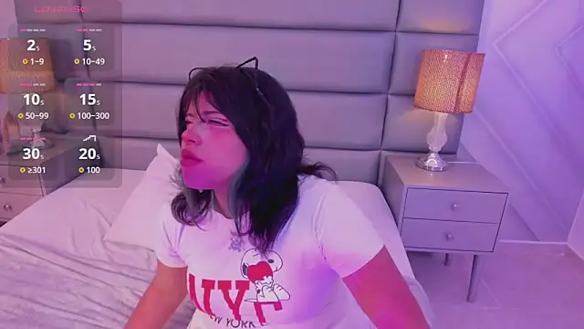 VinkSmokee online show from April 16, 2026, 8:42 pm