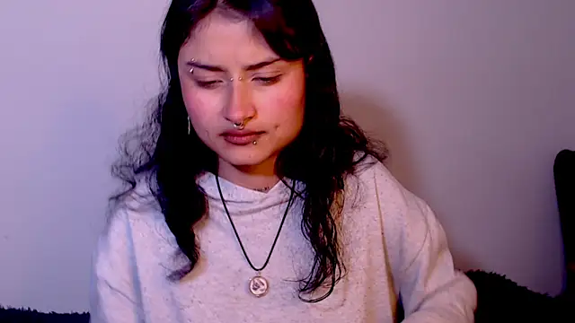 Snapshot of Lili__Clan chatting on February 27, 2026, 1:38 am Lili Clan online show from February 27, 2026, 1:38 am