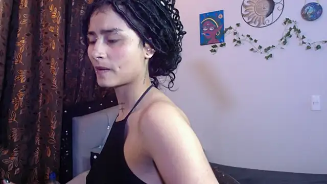 Lili  Clan online show from July 12, 2026, 5:31 am