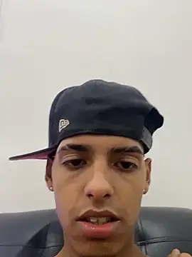 Alee 2005 online show from April 11, 2026, 5:56 am