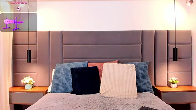 Snapshot of KaraWatson chatting on February 27, 2026, 11:43 am KaraWatson online show from February 27, 2026, 11:43 am