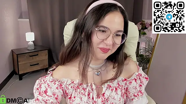 leylamirage online show from February 20, 2026, 2:06 pm