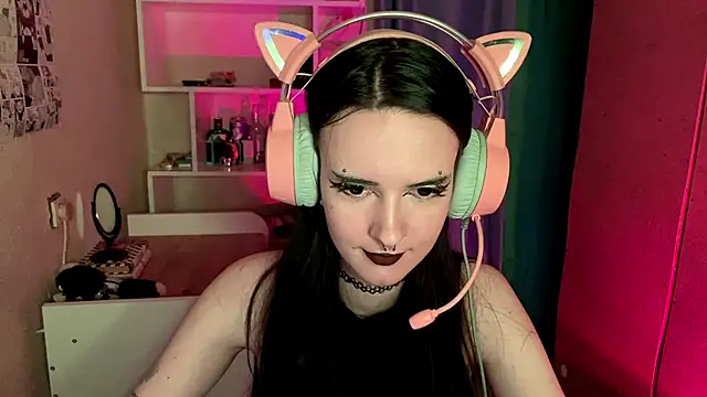 Snapshot of MabelDefina chatting on May 20, 2026, 5:02 am MabelDefina online show from May 20, 2026, 5:02 am