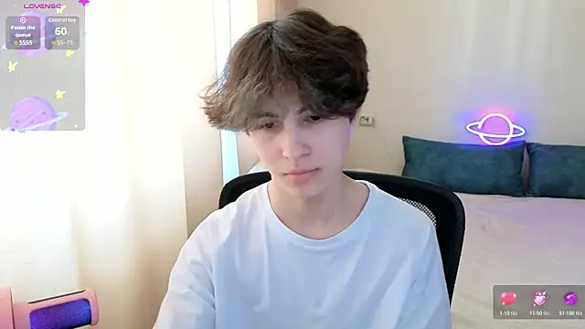  LukaHayes  online show from April 20, 2026, 12:19 pm