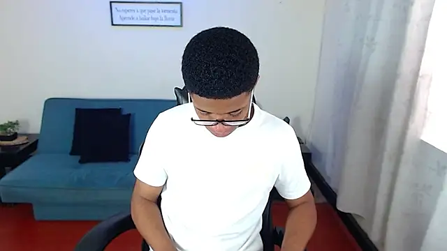 Snapshot of liiam3 chatting on February 27, 2026, 9:26 pm liiam3 online show from February 27, 2026, 9:26 pm