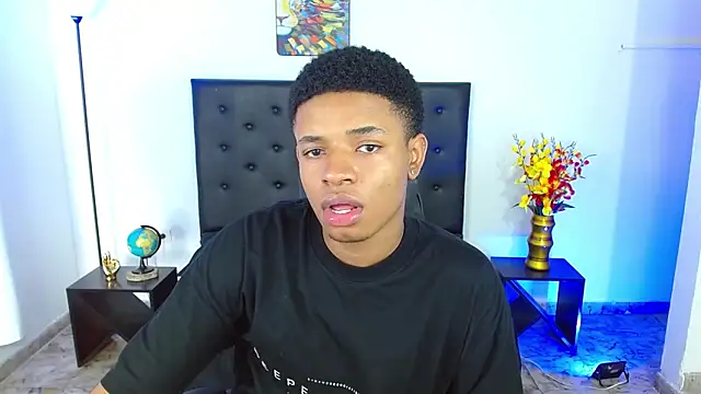 liiam3 online show from April 10, 2026, 8:35 pm