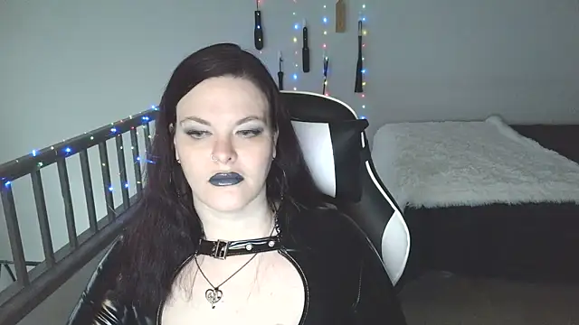 VixieNyx online show from February 27, 2026, 5:02 pm