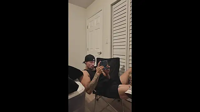 Snapshot of Alejandrosolerxxx chatting on March 3, 2026, 3:01 am Alejandrosolerxxx online show from March 3, 2026, 3:01 am