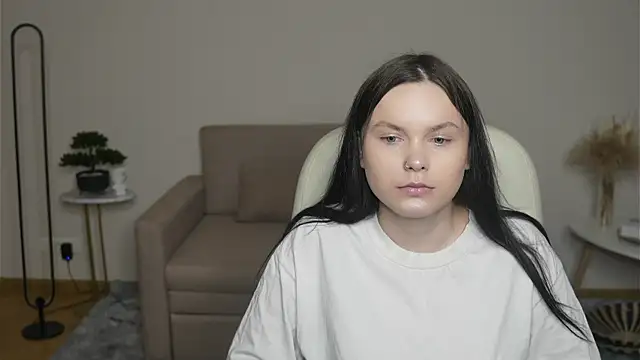 Snapshot of LeilaErcolani chatting on February 20, 2026, 12:49 pm LeilaErcolani online show from February 20, 2026, 12:49 pm