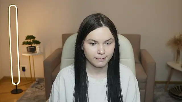 Snapshot of LeilaErcolani chatting on February 22, 2026, 11:31 am LeilaErcolani online show from February 22, 2026, 11:31 am