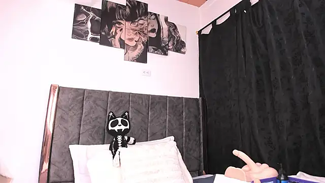 Snapshot of Helldy_666 chatting on May 16, 2026, 3:03 am Helldy 666 online show from May 16, 2026, 3:03 am