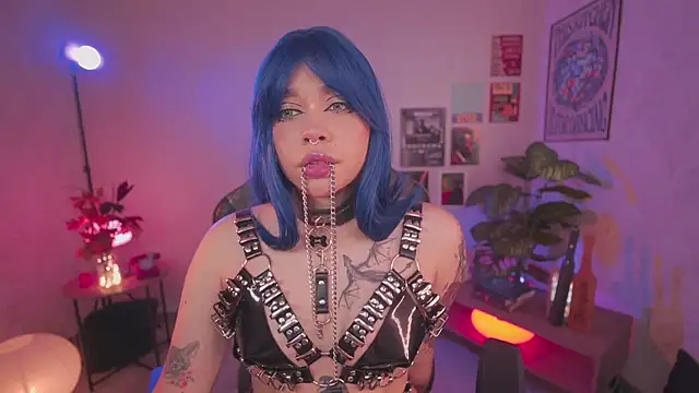 violette clerk1  online show from February 28, 2026, 8:43 pm