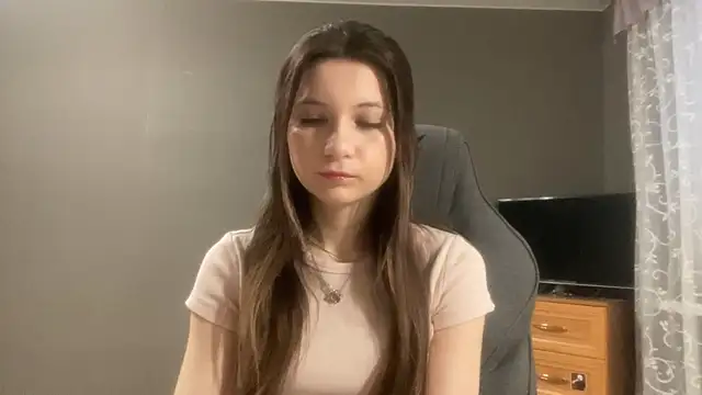 LunnaBliss online show from February 19, 2026, 3:08 pm