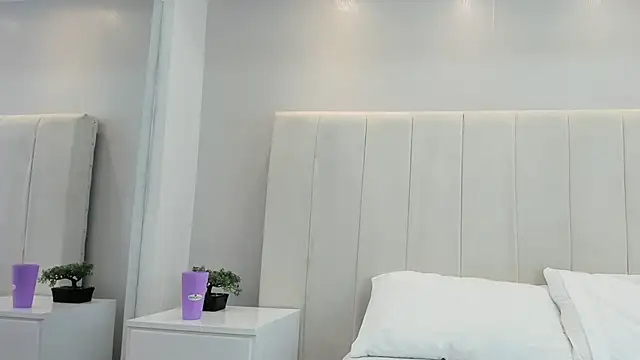 Snapshot of violetta_cutest_ chatting on March 18, 2026, 11:24 am violetta cutest online show from March 18, 2026, 11:24 am