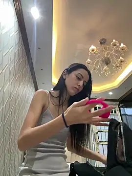 Snapshot of violetta_cutest_ chatting on April 1, 2026, 11:11 am violetta cutest online show from April 1, 2026, 11:11 am