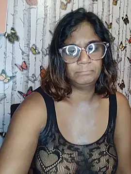 Snapshot of indianstrawberrylips4u chatting on June 30, 2026, 5:19 am indianstrawberrylips4u online show from June 30, 2026, 5:19 am