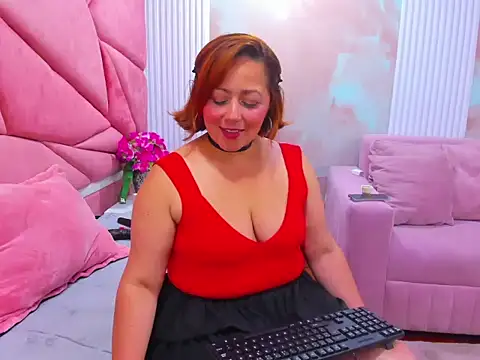 Snapshot of Viooleta_thomson chatting on February 22, 2026, 4:13 am Viooleta thomson online show from February 22, 2026, 4:13 am