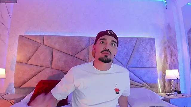 SavageCross1 online show from February 21, 2026, 7:59 pm