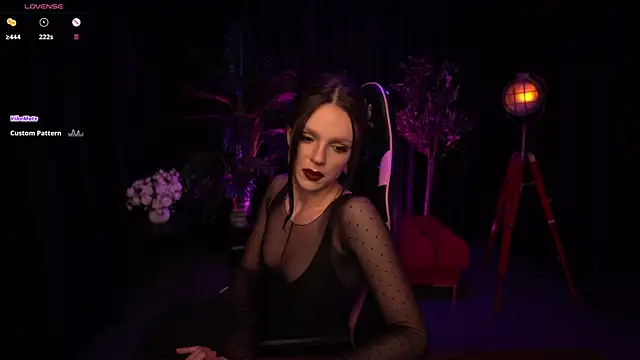 Snapshot of Wild_Alice_me chatting on June 10, 2026, 3:55 pm Wild Alice me online show from June 10, 2026, 3:55 pm