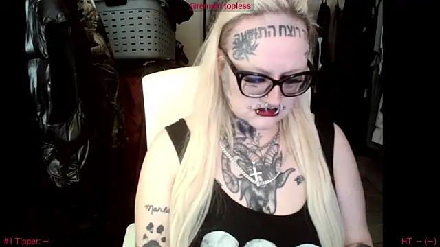 grindhouseho online show from April 26, 2026, 4:32 am