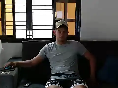 Snapshot of walterktm chatting on March 2, 2026, 10:27 pm walterktm online show from March 2, 2026, 10:27 pm