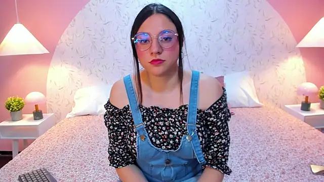 Angelie Rosebrm online show from February 19, 2026, 1:12 am