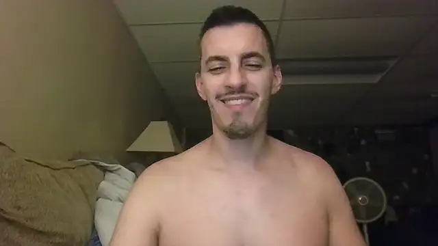 luverrboyy online show from July 16, 2026, 4:29 am