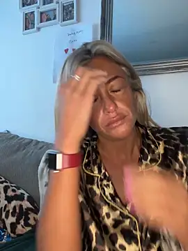 ScarlettGold  online show from March 26, 2026, 6:41 am