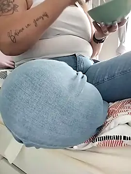 Emma12117 online show from March 17, 2026, 9:56 am