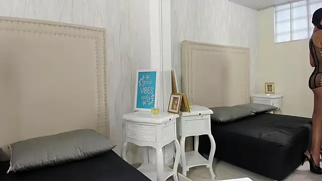 Snapshot of FernandaAvilax chatting on May 16, 2026, 7:45 pm FernandaAvilax online show from May 16, 2026, 7:45 pm