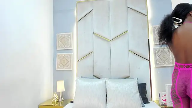 Snapshot of KarinaaCoxx chatting on March 20, 2026, 12:32 pm KarinaaCoxx online show from March 20, 2026, 12:32 pm