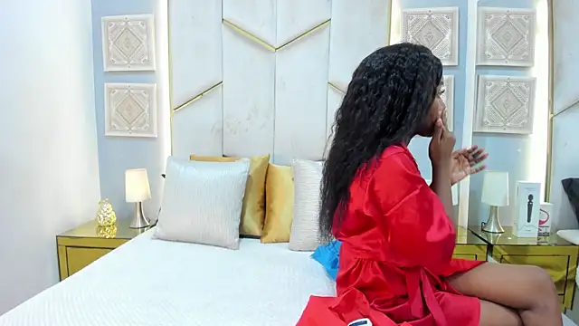 Snapshot of KarinaaCoxx chatting on April 7, 2026, 12:49 pm KarinaaCoxx online show from April 7, 2026, 12:49 pm